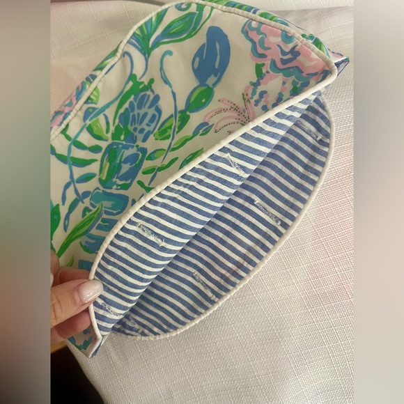 Lilly Pulitzer Bermuda Bag Set - Picture 8 of 9